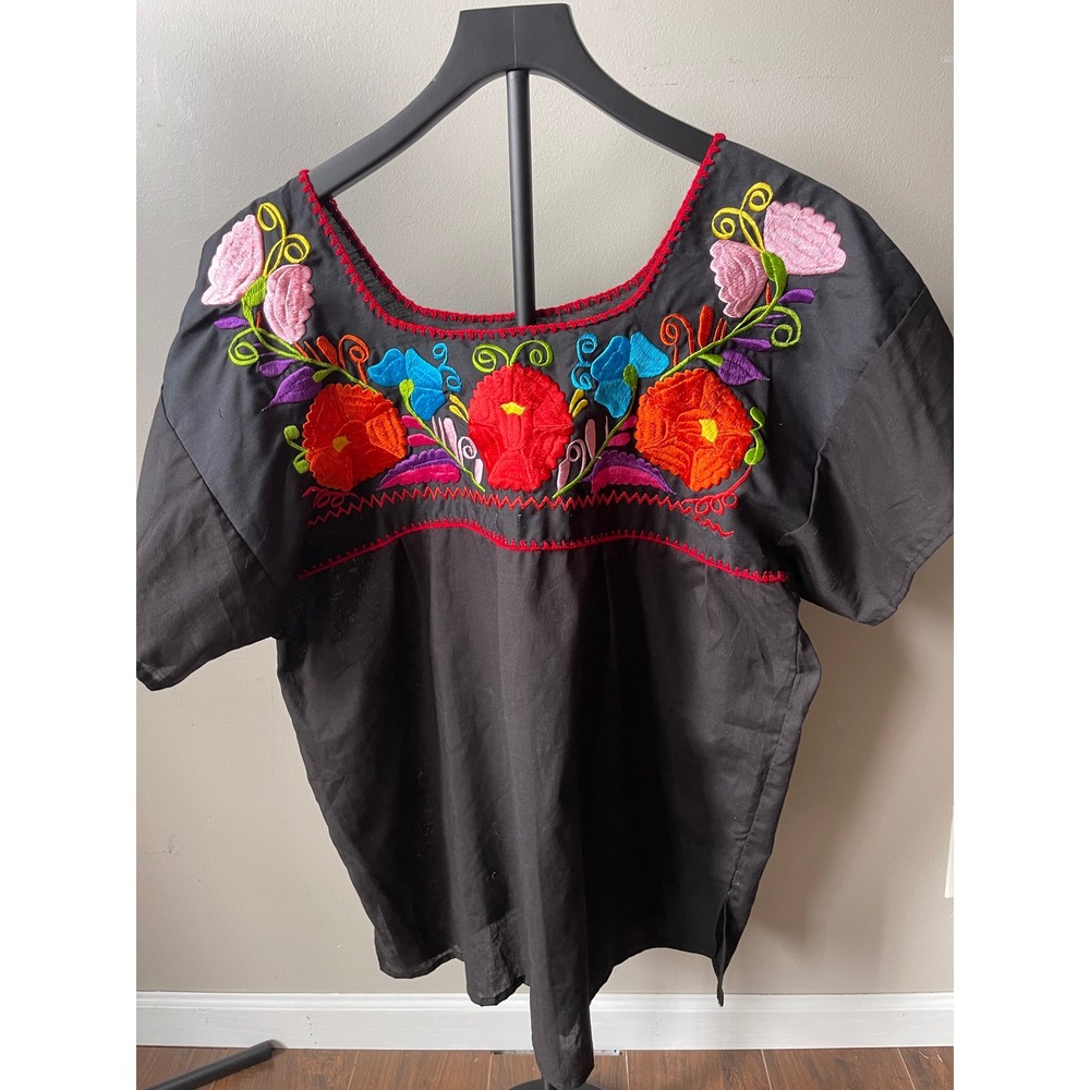 Mexican Floral ethnic Embroidered Peasant Boho festive crafted motifs kimono - Picture 4 of 7